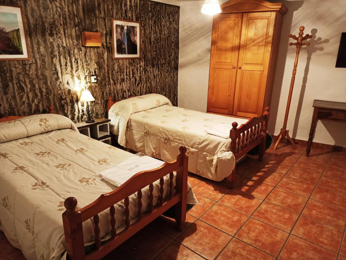 Hostal Cortijo Ramon Petra Nerpio Exterior foto