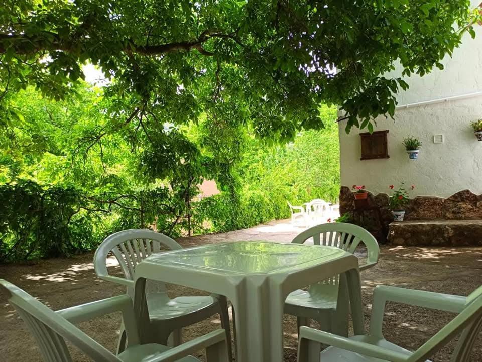 Hostal Cortijo Ramon Petra Nerpio Exterior foto